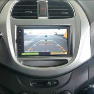 Vista Camara Retroceso en Radio Android 2 Din Con Bisel Adaptador